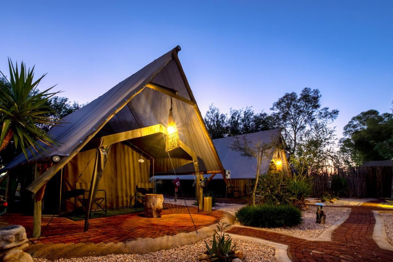 Urban Camp Hotell Windhoek Exteriör bild