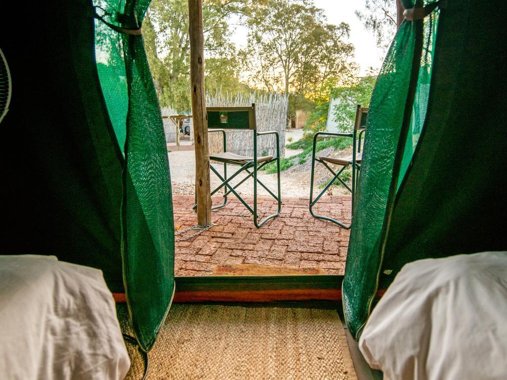 Urban Camp Hotell Windhoek Exteriör bild